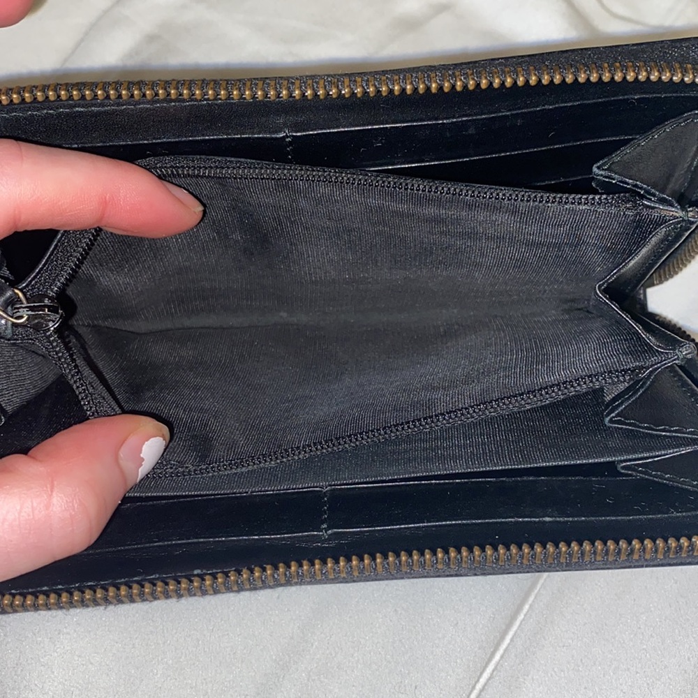 Gucci GG Marmont Zip Around Wallet - Picture 4 of 13